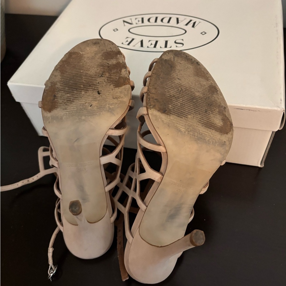 Steve Madden Slithur Sandal - Size 7.5